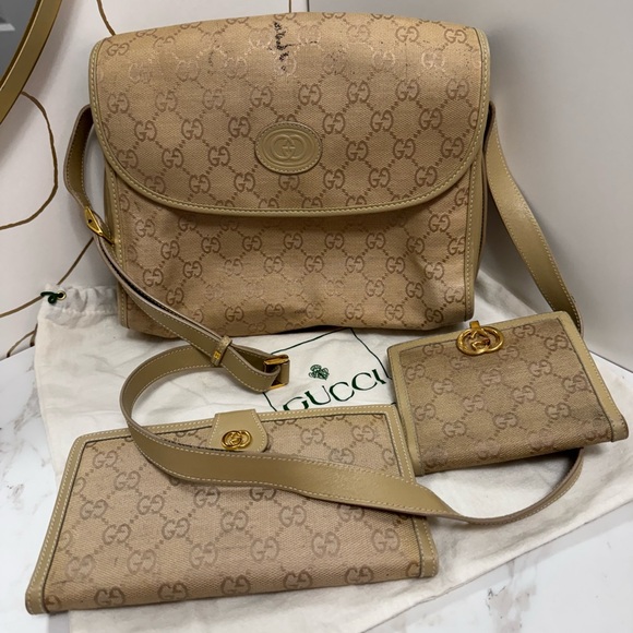 Gucci Handbags - Gucci Tan Shoulder Bag Set
